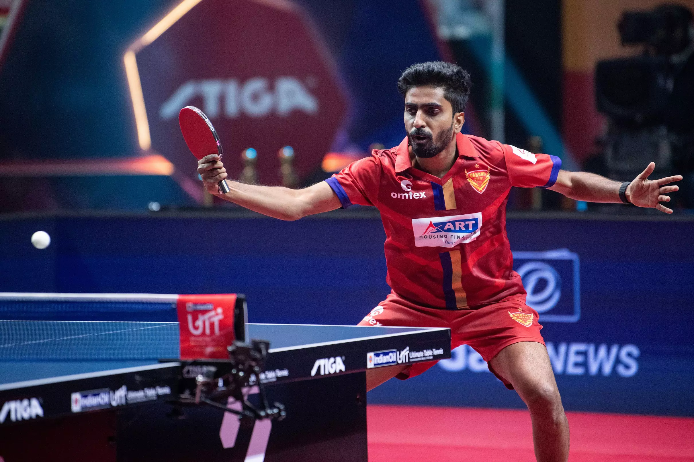 Sathiyan outshines Sharath in clash of giants
