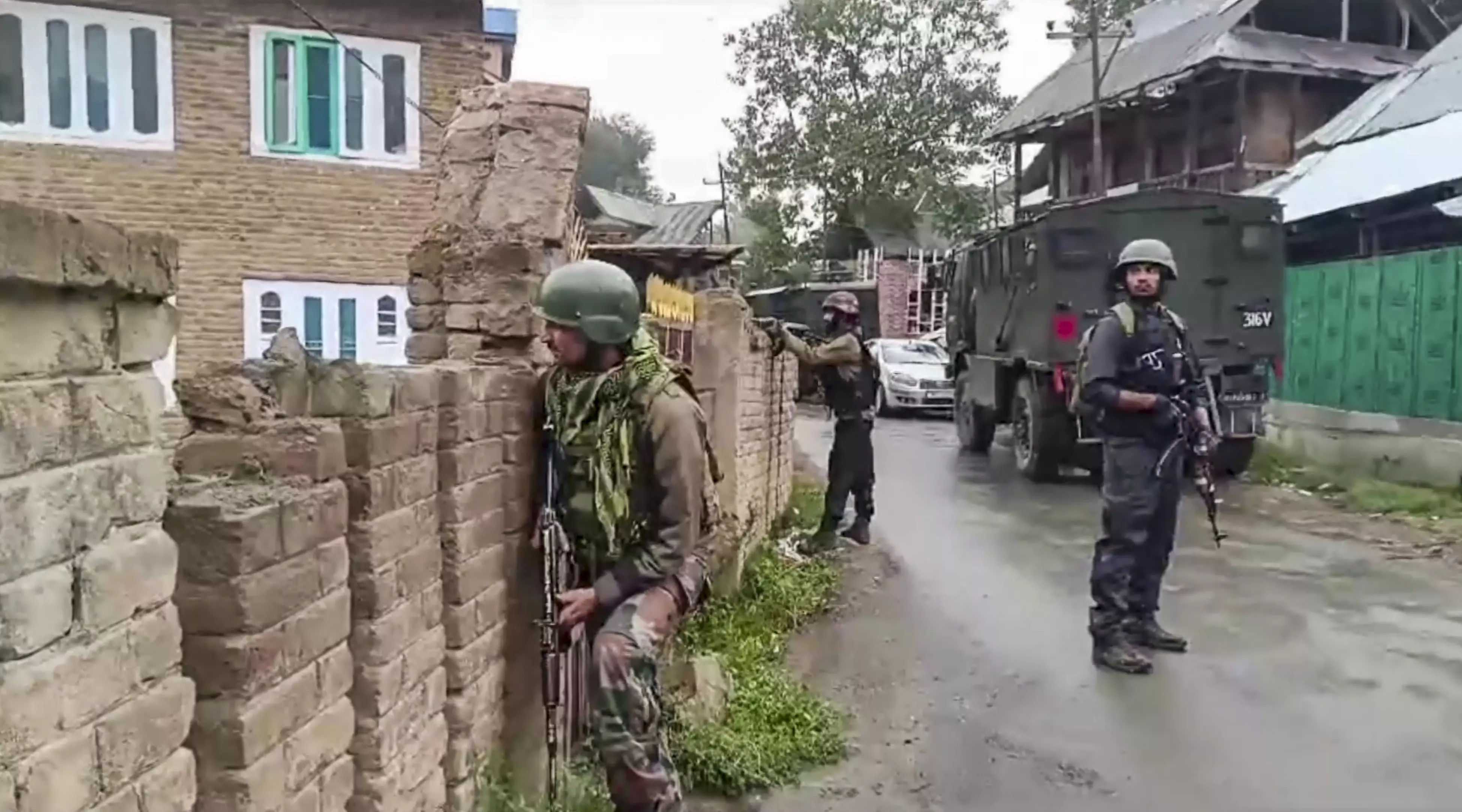 Encounter breaks out between security forces, militants in J-Ks Kupwara