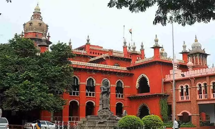 Housing society cant charge for title transfer: HC