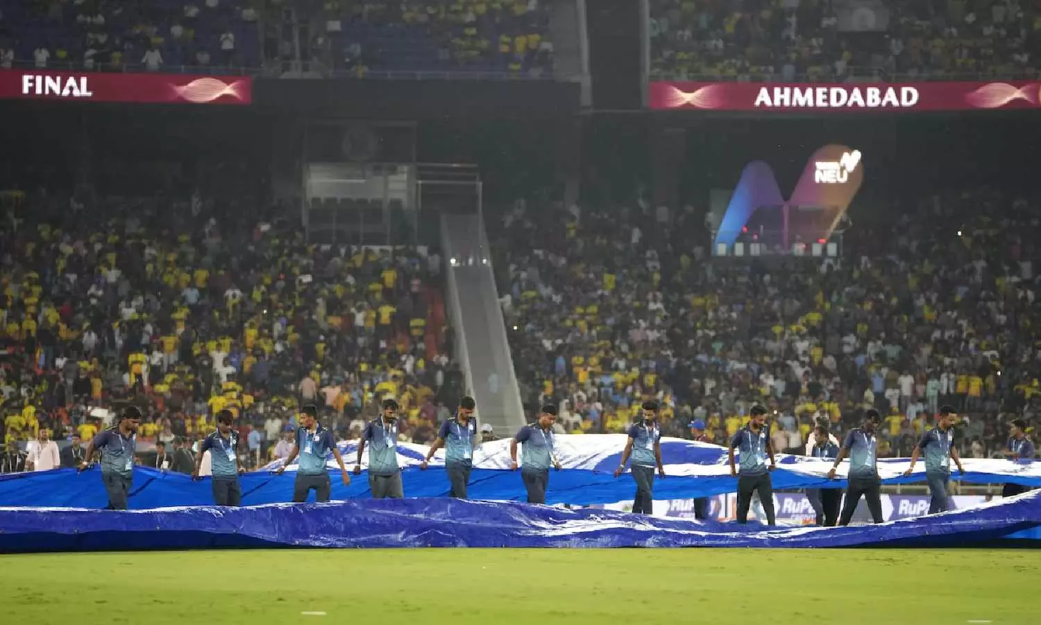 IPL finals: Rain plays spoilsport as CSK begins to bat