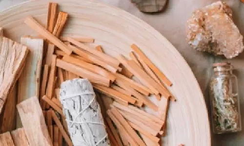 Natural herbs for youthful, glowing skin