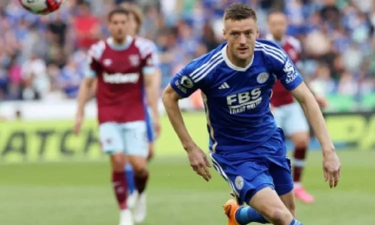 Leicester, Leeds down on dramatic last day in Premier League