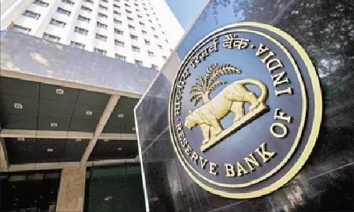 RBI says Indias growth momentum to continue; stresses on structural reforms