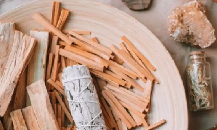 Natural herbs for youthful, glowing skin Natural herbs for youthful, glowing skin