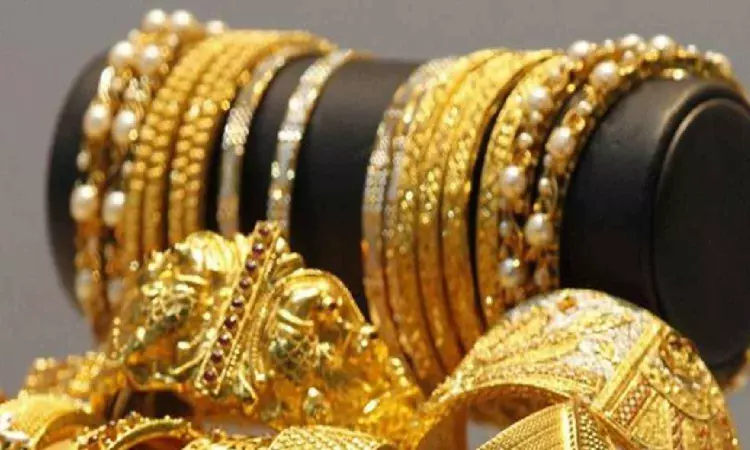 Gold falls by Rs 90 to Rs 59,945; silver declines Rs 350