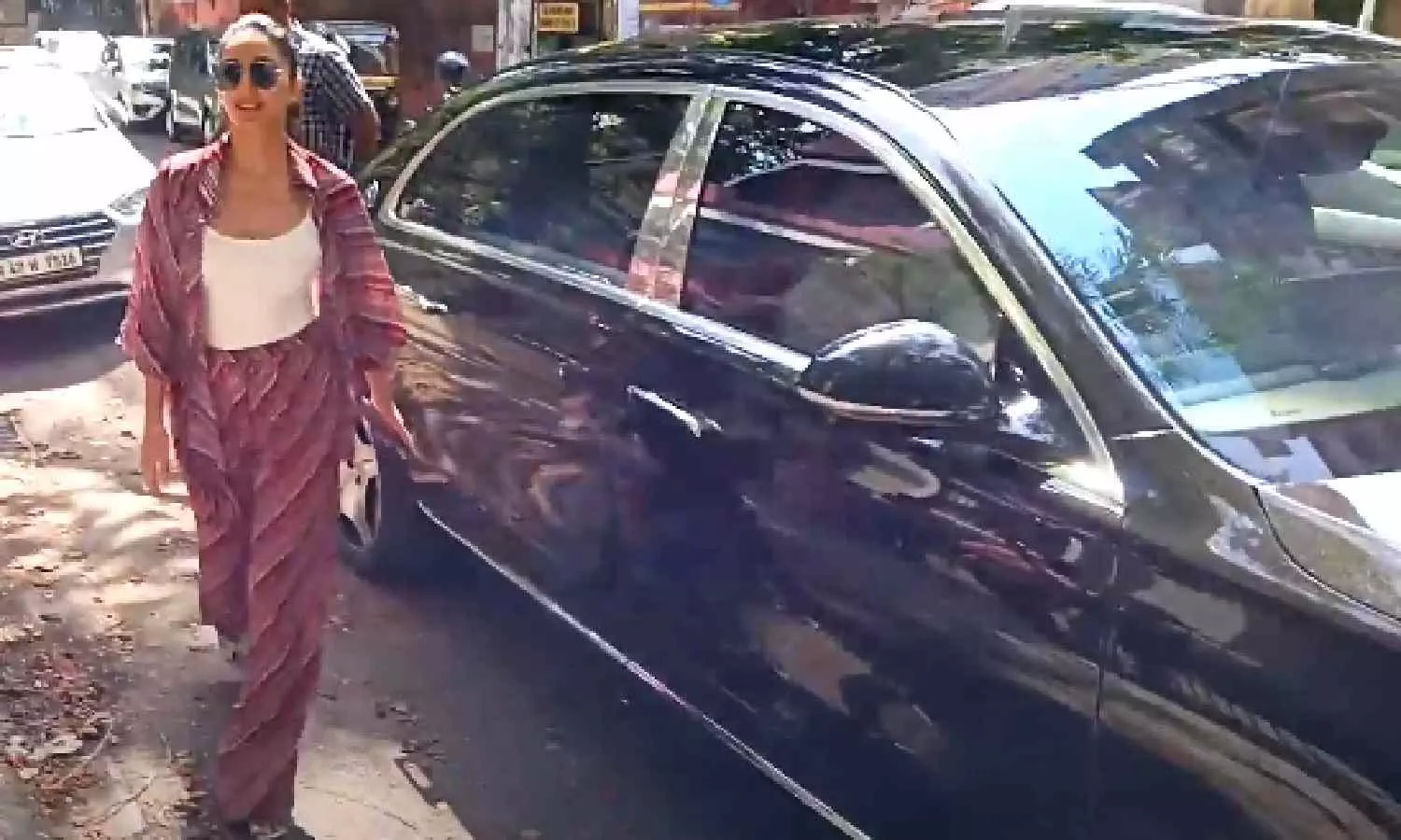 Kiara starts dubbing for Satyaprem Ki Katha; comes in her Maybach