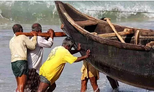 Fishers demand dredging of Palayaru in Mayiladuthurai