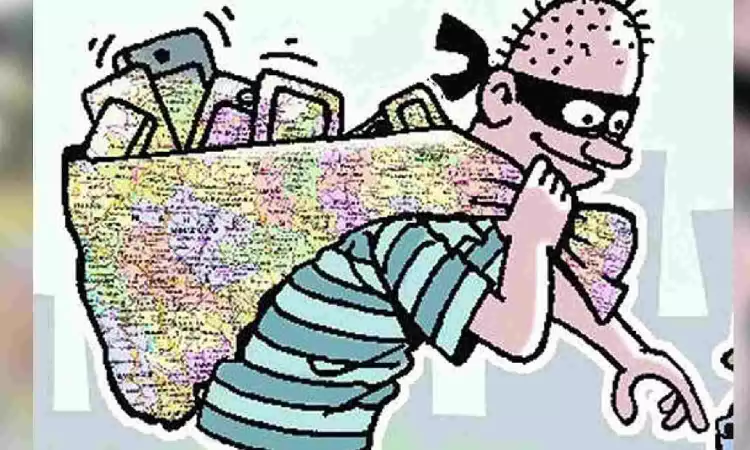 Thief jumps into farm well to escape; caught, thrashed and handed to cop Thief jumps into farm well to escape; caught, thrashed and handed to cop
