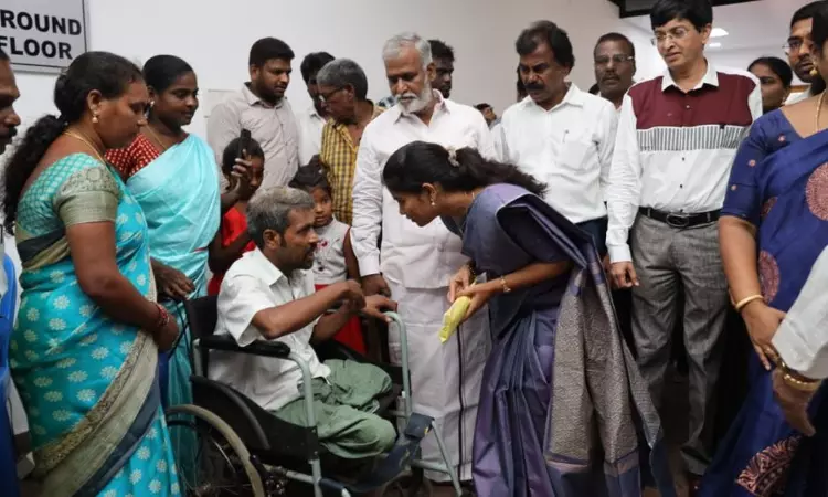 Mayor Priya visits Thiru Vi Ka Nagar zonal office, receives petitions