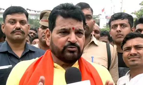 It is up to the investigating officer to arrest ex-WFI chief, say experts