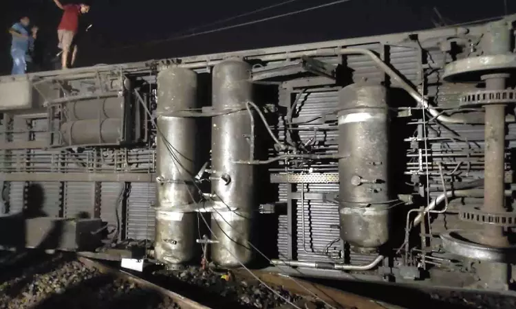 Bengal rushing team to Coromandel Express accident site