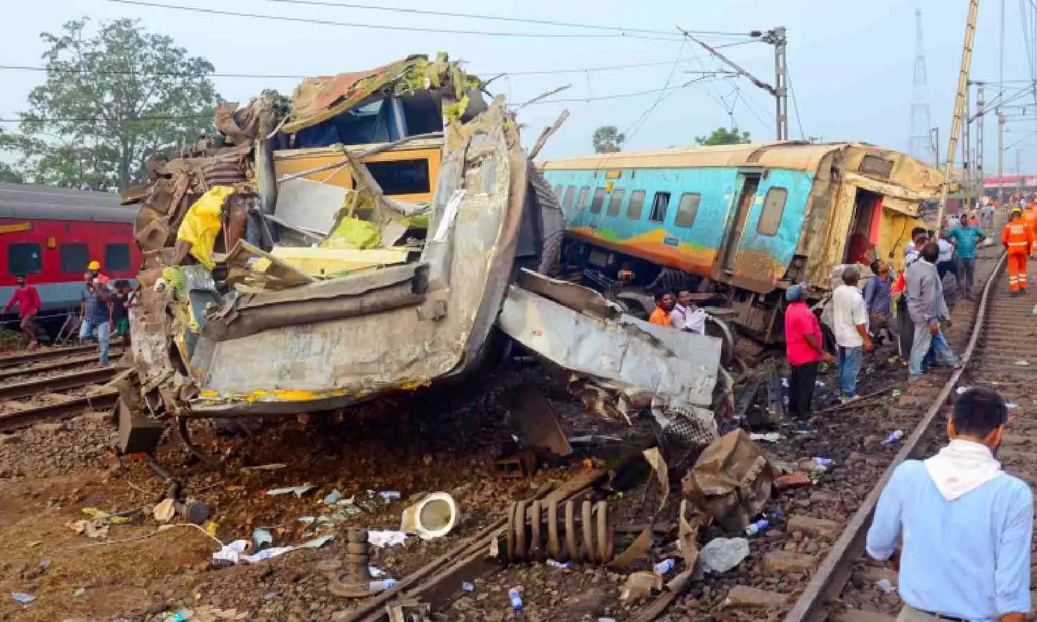 Before accident, Coromandel Express entered loop line, hit stationary goods train