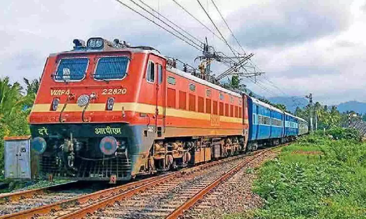 Odisha train accident: Spl train carrying 250 stranded passengers leaves for Chennai