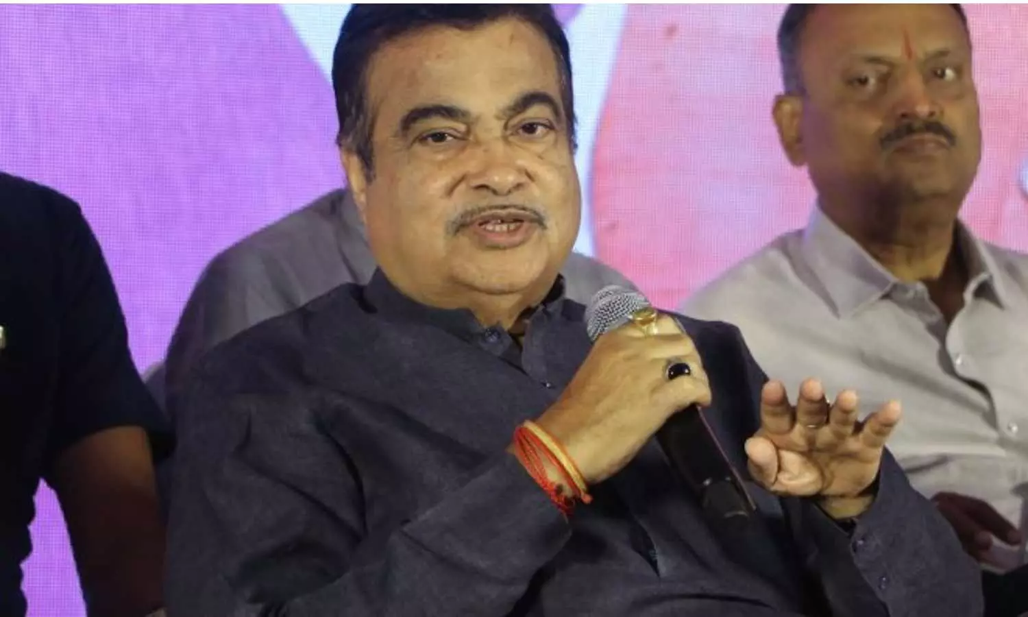 Mother Dairy to invest Rs 400 cr to set up unit in Nagpur: Gadkari