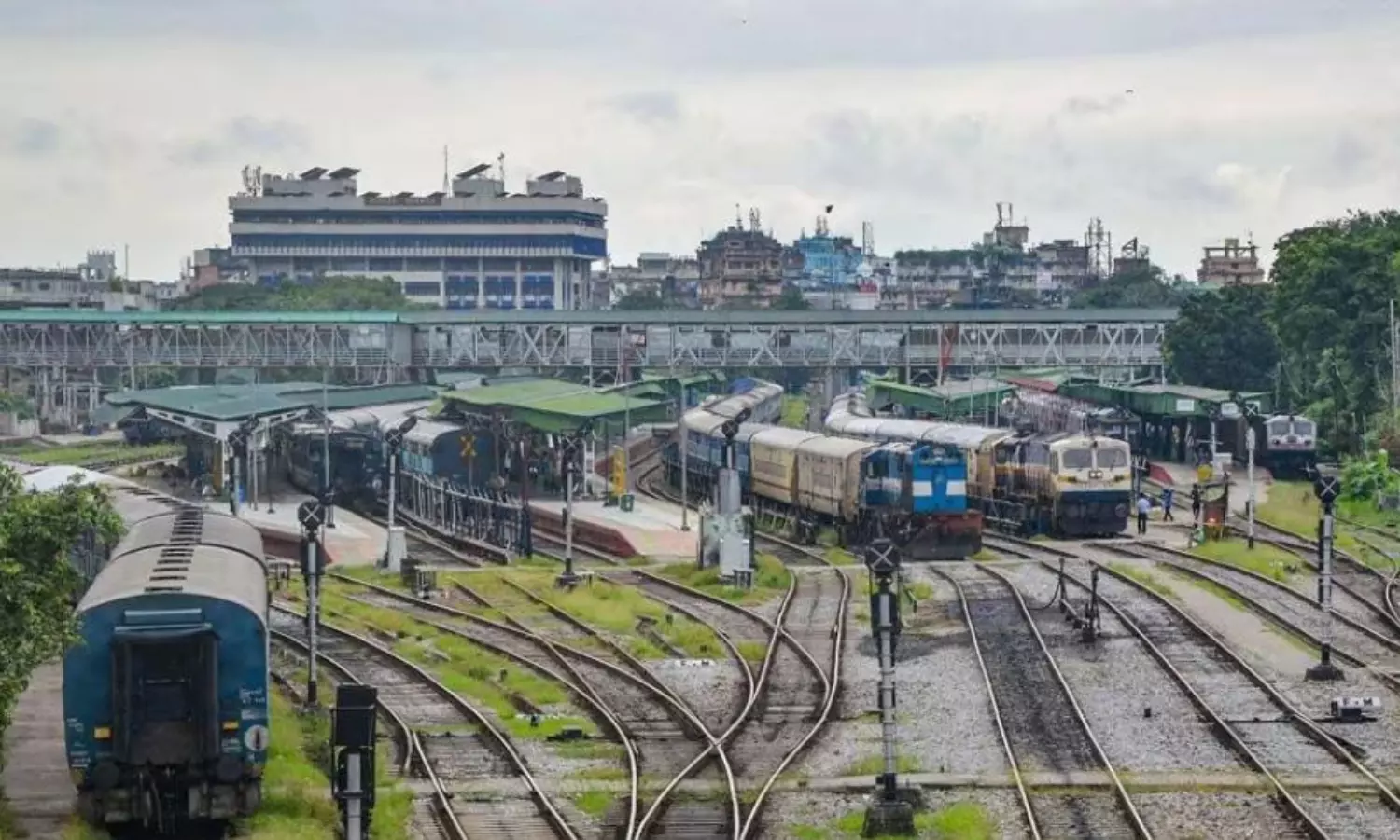 After Odisha tragedy, Rly Board issues ‘SOP’ for signal maintenance