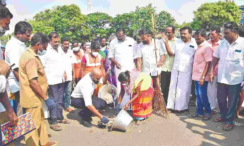 Mega cleaning drive held in Nagai, awareness campaigns in Coimbatore Mega cleaning drive held in Nagai, awareness campaigns in Coimbatore
