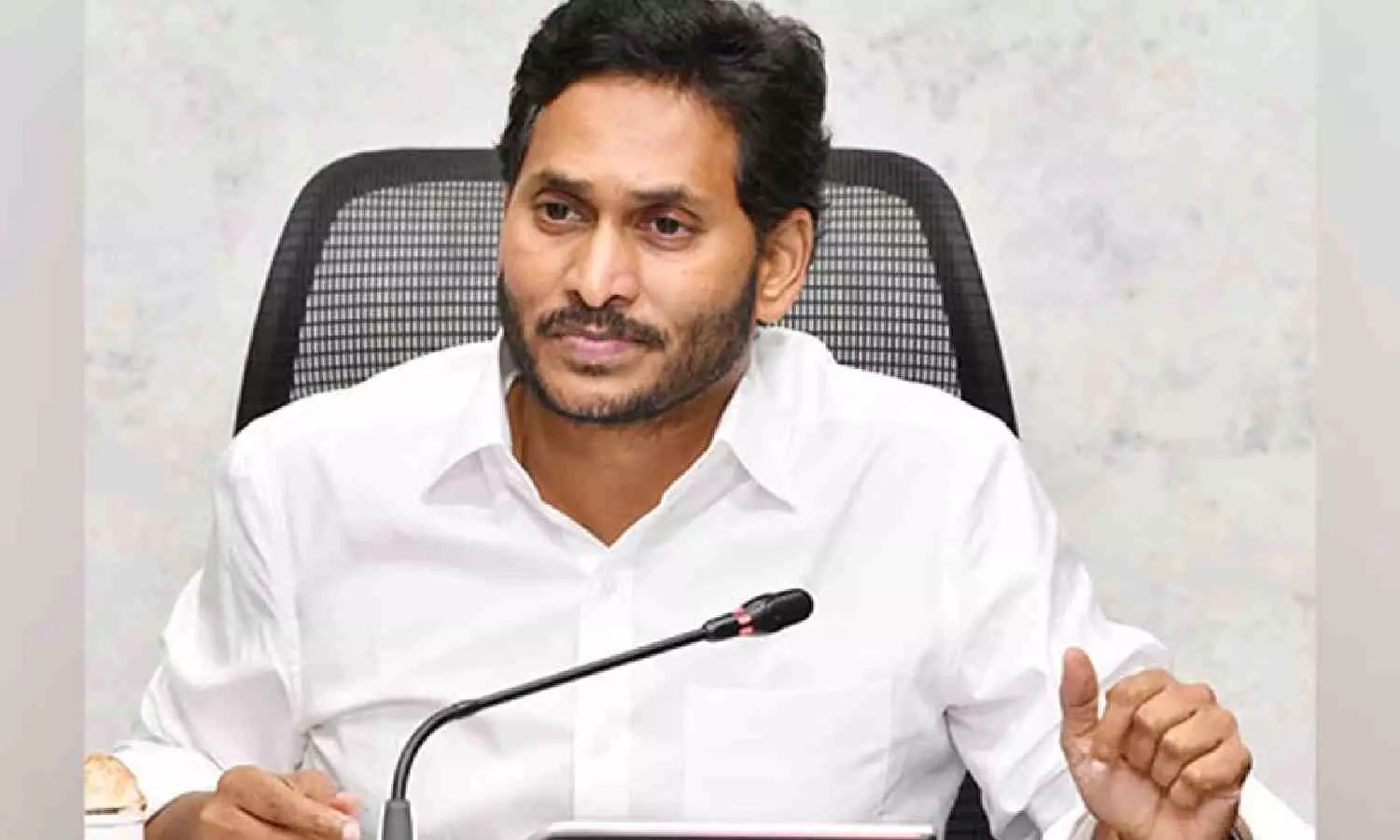 Govt will do everything possible for employees: AP CM