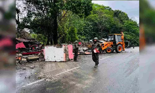 Woman among three killed, 2 injured in fresh Manipur violence Woman among three killed, 2 injured in fresh Manipur violence