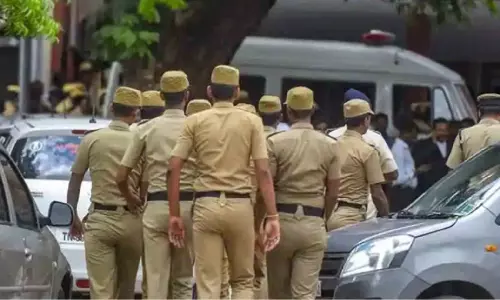 Cop makes transperson break pumpkin on road ‘to end mishaps’, shifted