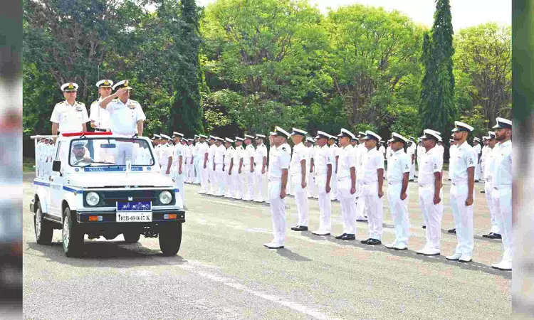 100th Helicopter Conversion course cleared by 16 pilots