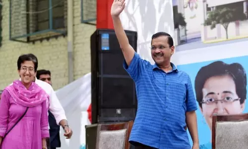 AAPs mega rally at Delhis Ramlila Maidan today against Centres ordinance