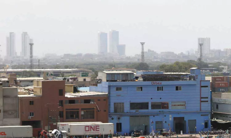 Severe cyclone to hit India’s west coast, south Pakistan on Thursday