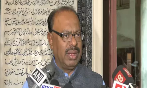 In a family, brothers also fight, says BJP state Chief on Shiv Senas advertisement row