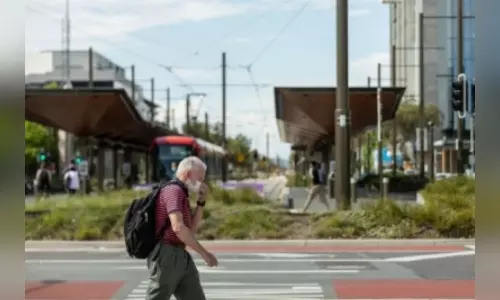 Australian unemployment rate falls