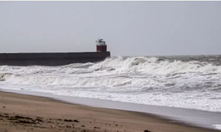 Cyclone Biparjoy to make landfall in Gujarat today: IMD Cyclone Biparjoy to make landfall in Gujarat today: IMD