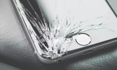 Future iPhones may be scratch resistant Future iPhones may be scratch resistant