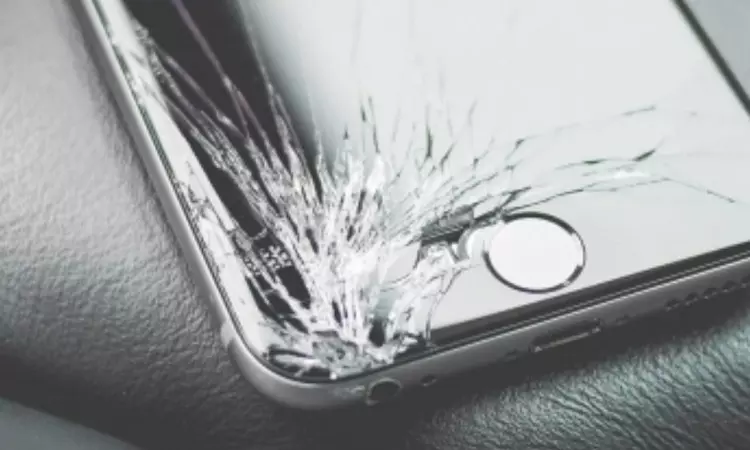Future iPhones may be scratch resistant Future iPhones may be scratch resistant
