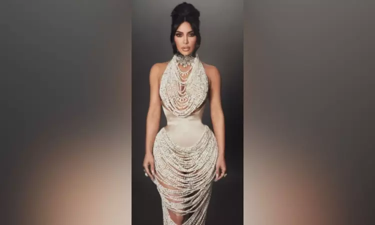Kim Kardashian congratulates sister Kourtney for Baby #7