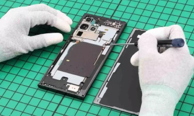 Samsung expands ‘Self-Repair’ prog to UK Samsung expands ‘Self-Repair’ prog to UK