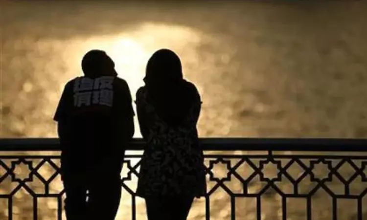 Guj couple seeking to enter US illegally held captive in Iran by Pak agent