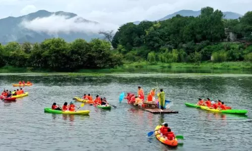 China railways to handle 71 mn passenger trips during Dragon Boat Festival China railways to handle 71 mn passenger trips during Dragon Boat Festival