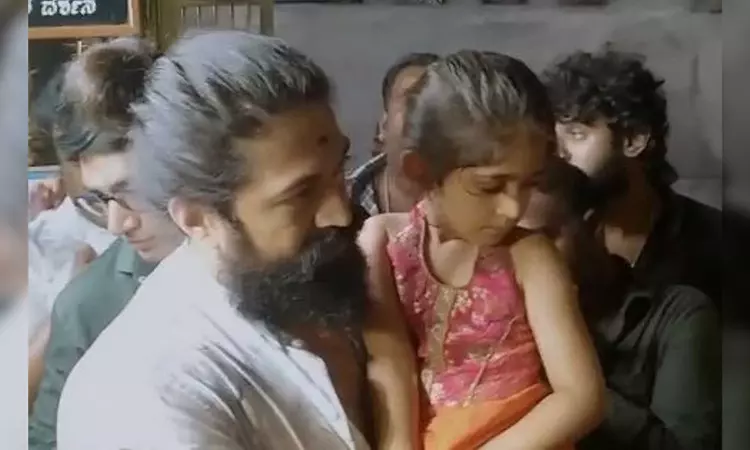 Super star Yash visits temple of family deity, hints at new project Super star Yash visits temple of family deity, hints at new project
