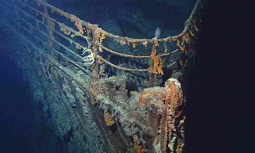 Rescue efforts for missing Titanic submersible captivate worldwide audience