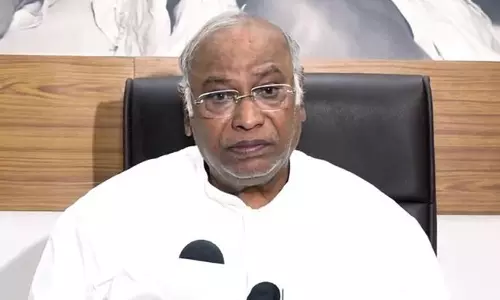 We want Oppn to fight unitedly to remove BJP from Centre: Kharge