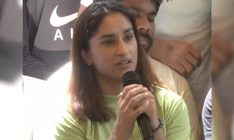 Vinesh accuses Yogeshwar of leaking women wrestlers name to Bhushan