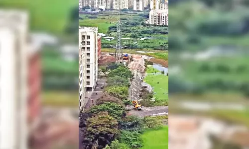 Residents say Perumbakkam lake is encroached upon