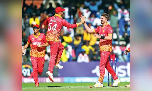 Williams blitzkrieg lifts Zimbabwe, West Indies on the brink