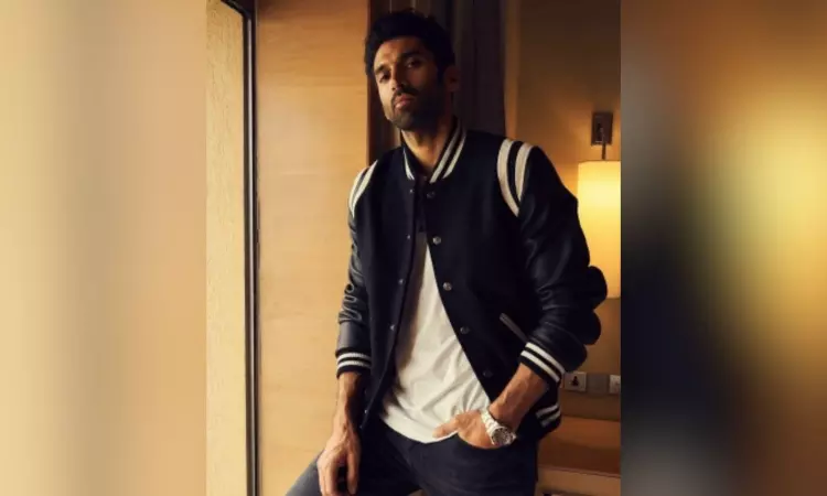 Working with Anil Kapoor gives you a complex: Aditya Roy Kapur