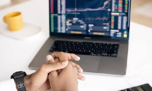 Indian stock indices remain bullish, touch fresh highs friday