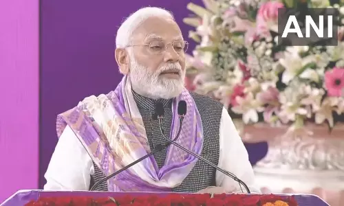 Modi attends centenary celebrations of DU, lays foundation of 3 buildings Modi attends centenary celebrations of DU, lays foundation of 3 buildings