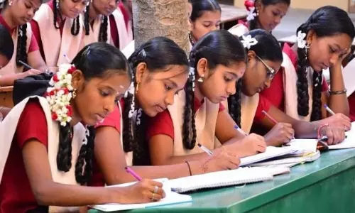 Ambur students walk long distances to govt school in their effort to get 7.5% quota