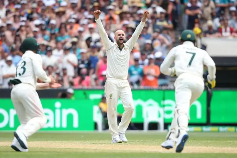 Lyon out for rest of 2nd Ashes test with significant calf strain