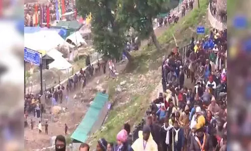 Amarnath Yatra 2023: 1st batch of pilgrims begins journey towards cave shrine