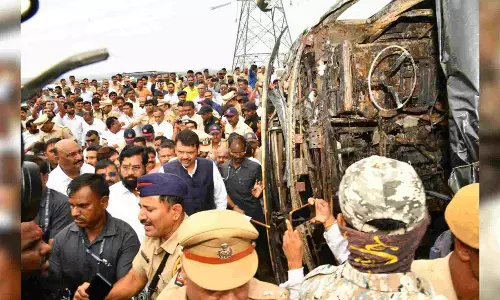 Maharashtra: Shinde, Fadnavis reach Buldhana bus accident site