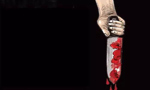 Back from abroad, man kills wife over money