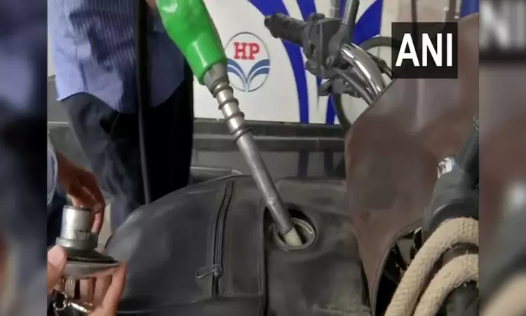 Petrol, diesel prices remain unchanged for 406th day in Chennai